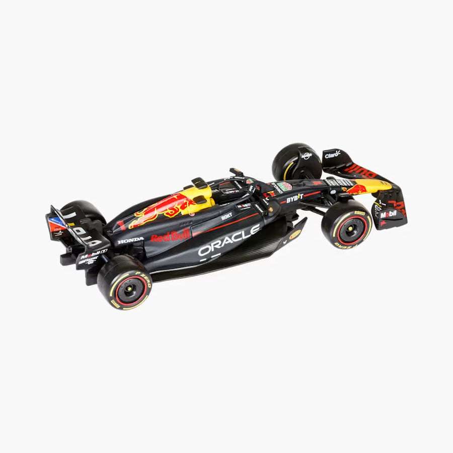 Model of a Formula 1 car with Oracle branding on a white background