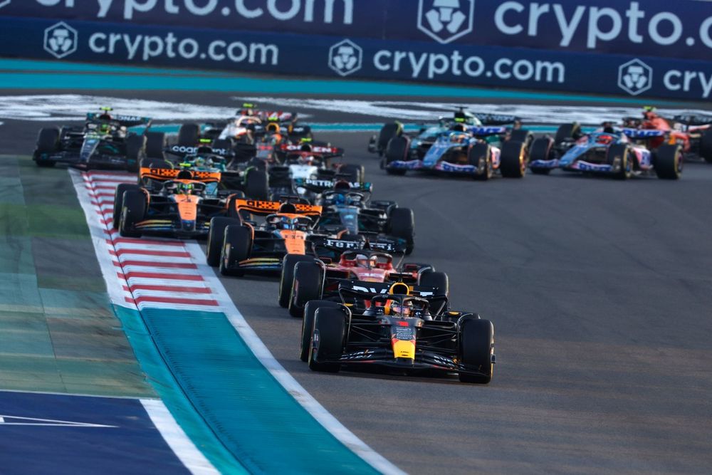 Abu Dhabi F1 Test Could Feature Rookie-Only Sprint Races!