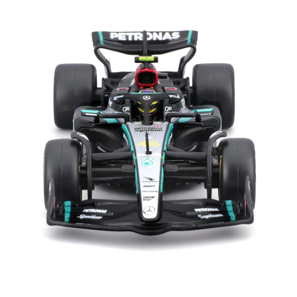 Lewis Hamilton #44 - Mercedes F1 W15 2024 // 1:43 Scale model