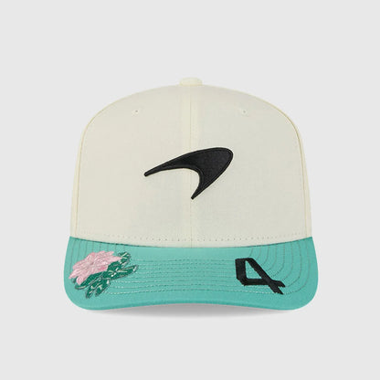 Casquette New Era McLaren F1 Team – Édition Spéciale Mexico GP 2025, Snapback, Motifs Papillons Et Fleurs Casquette New Era McLaren F1 Team – Édition Spéciale Mexico GP 2025, Snapback, Motifs Papillons Et Fleurs